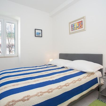 Beach Apartment Renco Sumpetar Екстериор снимка
