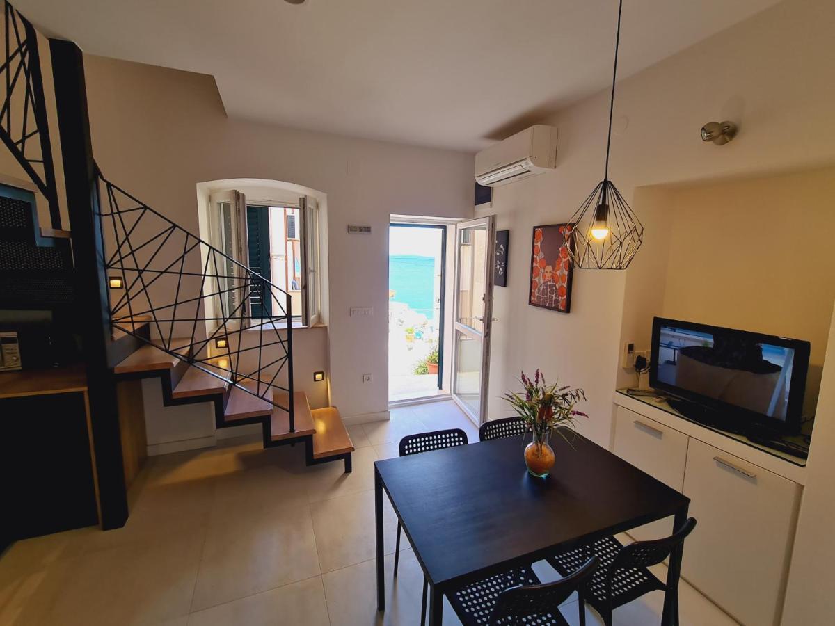 Beach Apartment Renco Sumpetar Екстериор снимка
