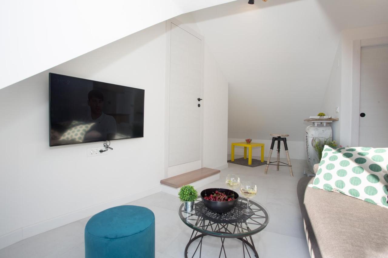 Beach Apartment Renco Sumpetar Екстериор снимка