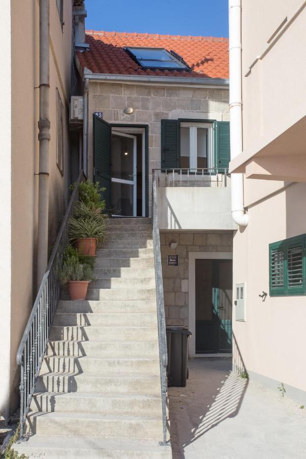 Beach Apartment Renco Sumpetar Екстериор снимка